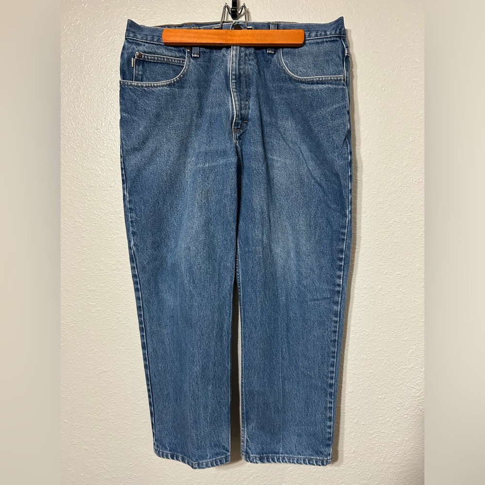 Men’s sized 38x32 LL bean jeans.